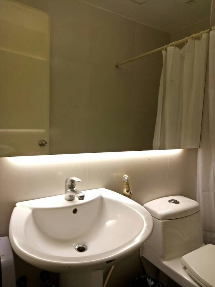 Dragonlink Suites Makati City Extérieur photo